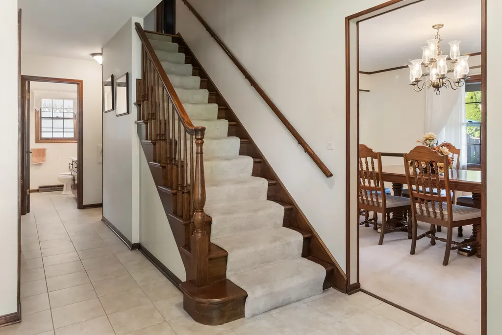 1131 Laureli Circle Naperville IL 60540