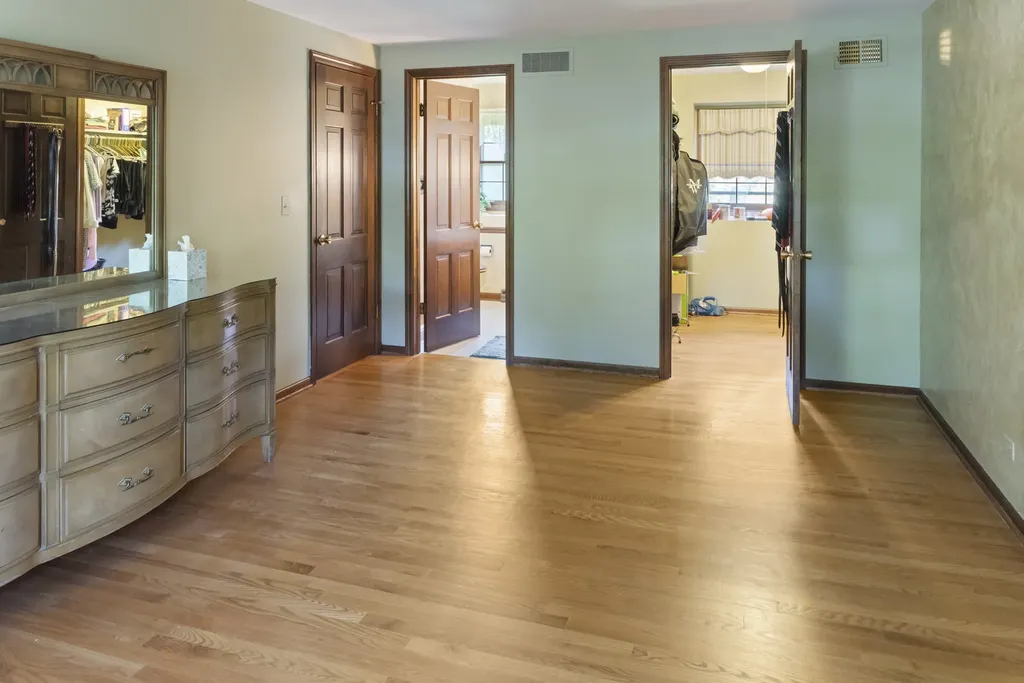1131 Laureli Circle Naperville IL 60540