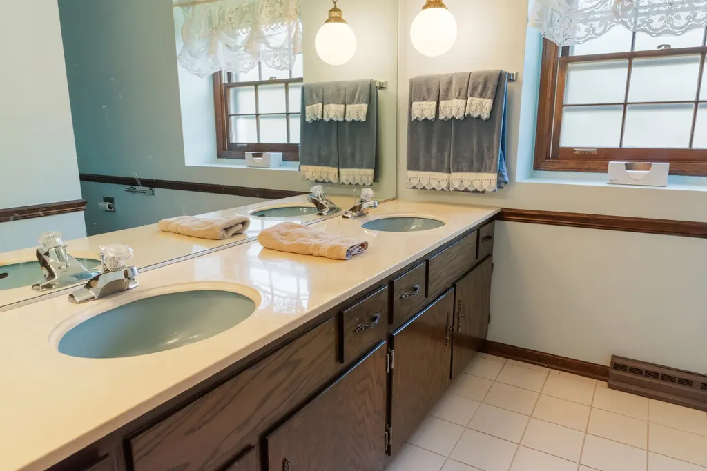 1131 Laureli Circle Naperville IL 60540