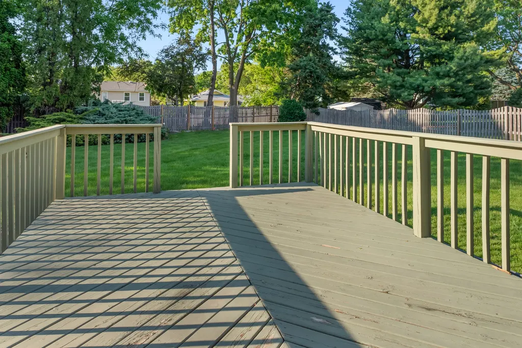 1131 Laureli Circle Naperville IL 60540