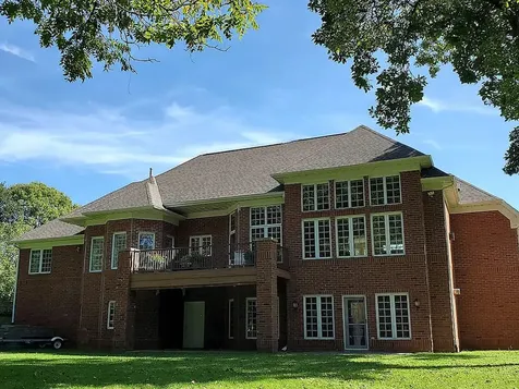 23 Roosevelt Drive East Dubuque IL 61025