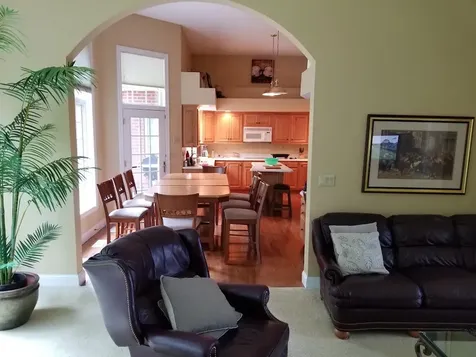 23 Roosevelt Drive East Dubuque IL 61025