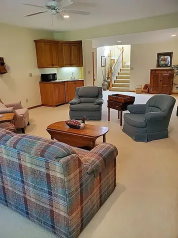 23 Roosevelt Drive East Dubuque IL 61025