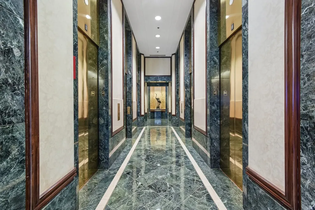 195 North Harbor Drive Chicago IL 60601