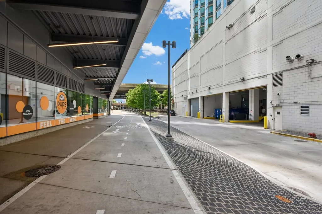 195 North Harbor Drive Chicago IL 60601
