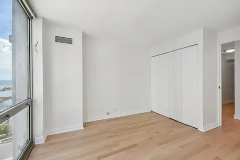 195 North Harbor Drive Chicago IL 60601