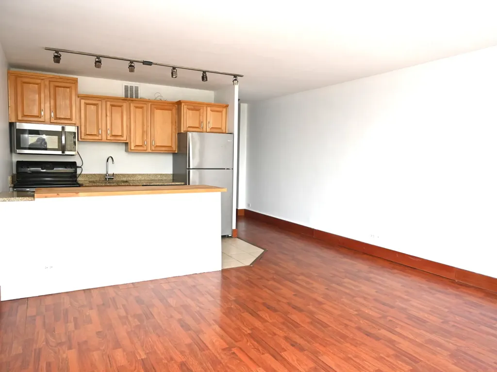 2400 North Lakeview Avenue Chicago IL 60614