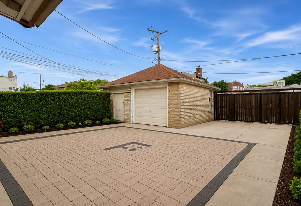 3128 North Keating Avenue E Chicago IL 60641