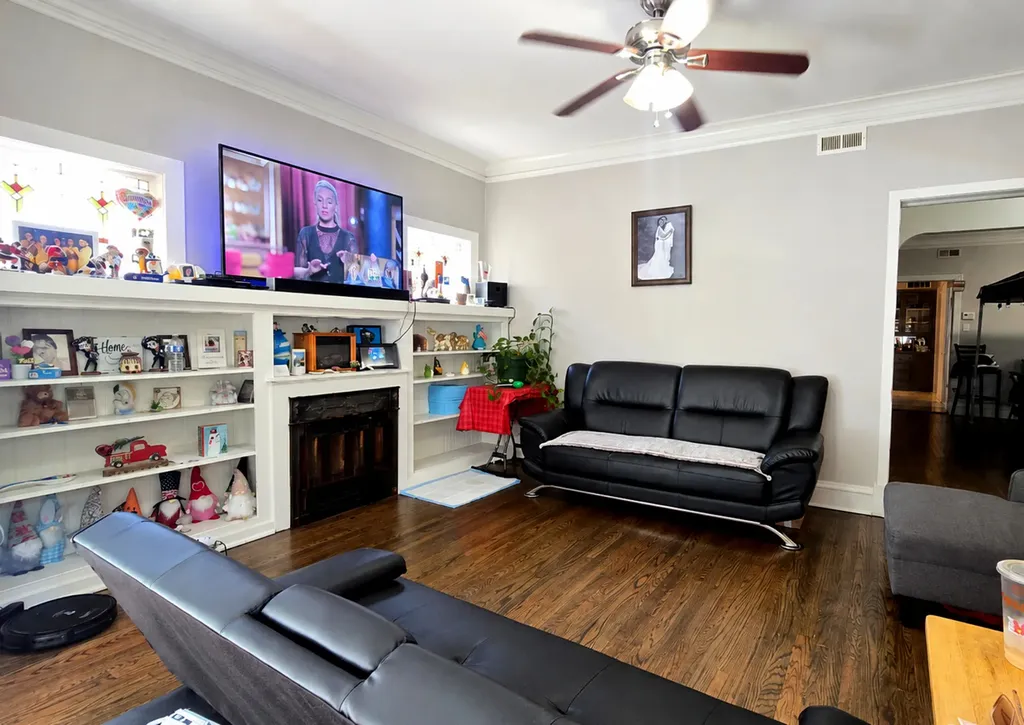 3128 North Keating Avenue E Chicago IL 60641