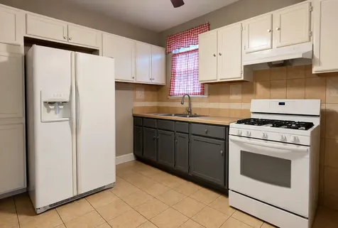 3128 North Keating Avenue E Chicago IL 60641