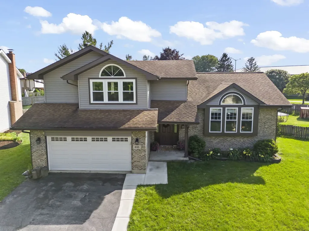 495 West Cimarron Drive Aurora IL 60504