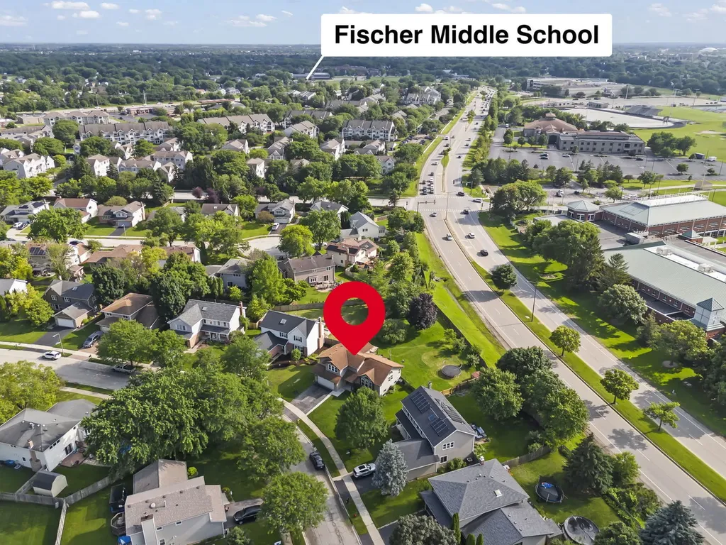 495 West Cimarron Drive Aurora IL 60504