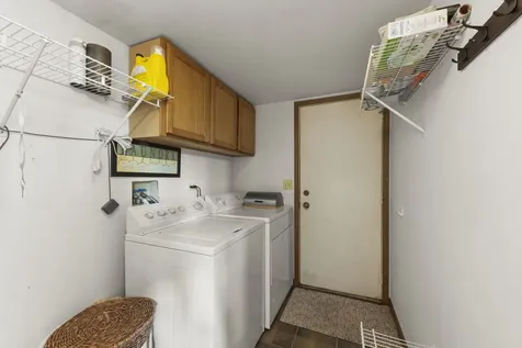 495 West Cimarron Drive Aurora IL 60504