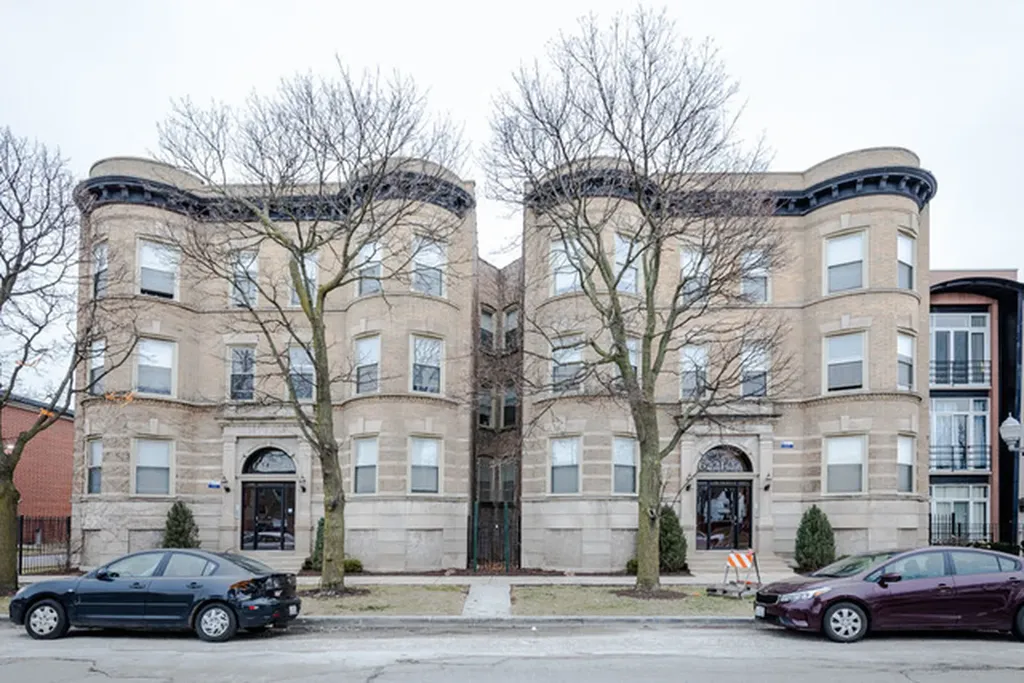 6223 South Kenwood Avenue Chicago IL 60637