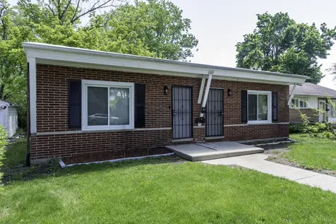2107 Elim Avenue Zion IL 60099