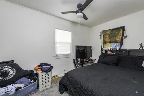 2107 Elim Avenue Zion IL 60099