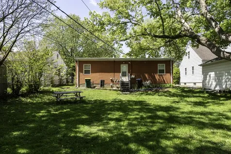 2107 Elim Avenue Zion IL 60099