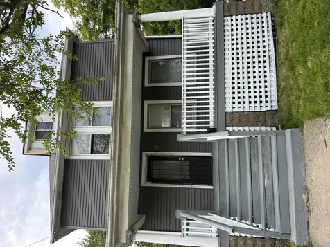 2718 East 78th Street Chicago IL 60649