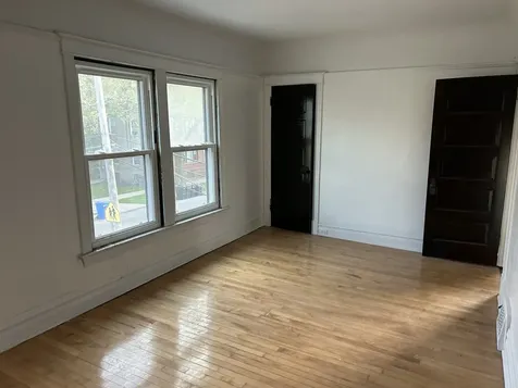 2718 East 78th Street Chicago IL 60649