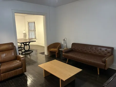 2718 East 78th Street Chicago IL 60649