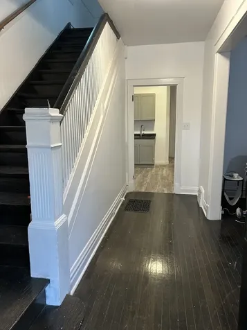 2718 East 78th Street Chicago IL 60649