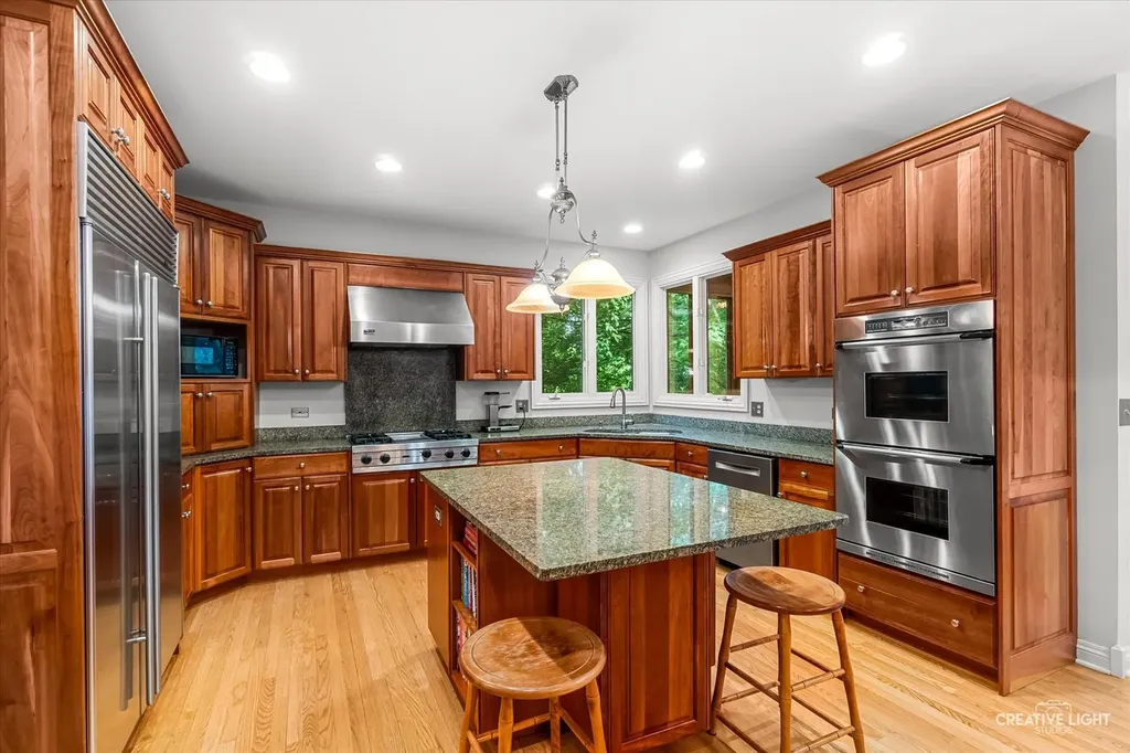 4823 Sebastian Court Naperville IL 60564