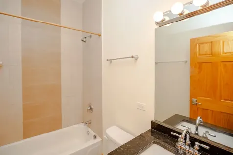 6219 South Kenwood Avenue Chicago IL 60637