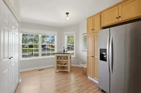 419 Windsor Lane Island Lake IL 60042