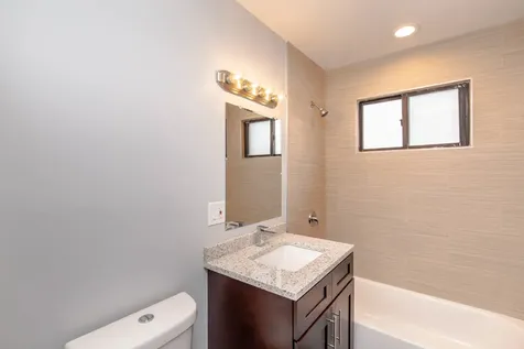 6801 North Ridge Boulevard Chicago IL 60645