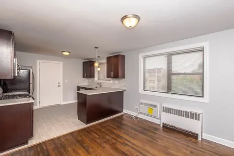 6801 North Ridge Boulevard Chicago IL 60645