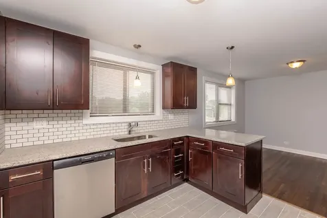 6801 North Ridge Boulevard Chicago IL 60645