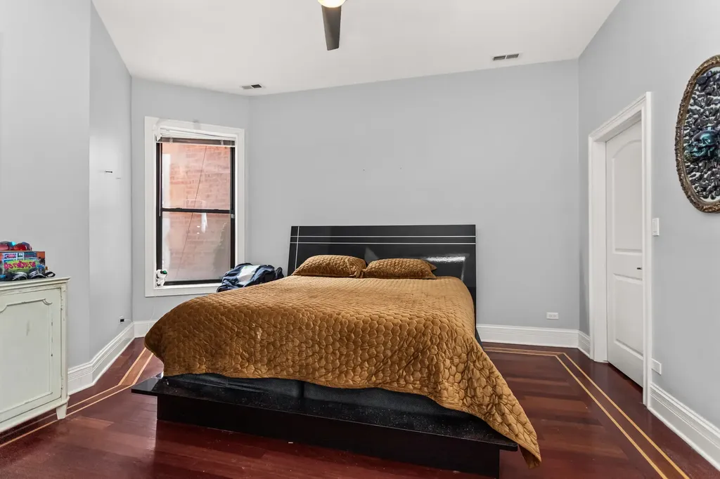 4548 South Indiana Avenue Chicago IL 60653