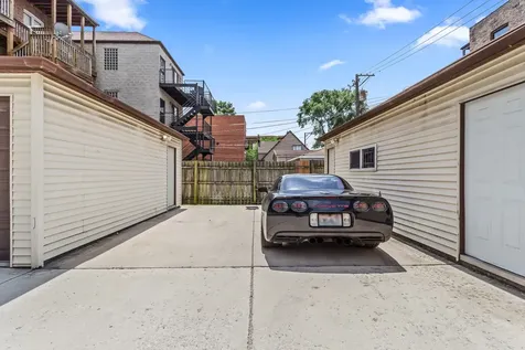 4548 South Indiana Avenue Chicago IL 60653