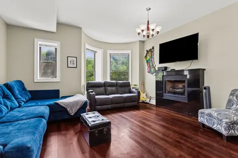 4548 South Indiana Avenue Chicago IL 60653
