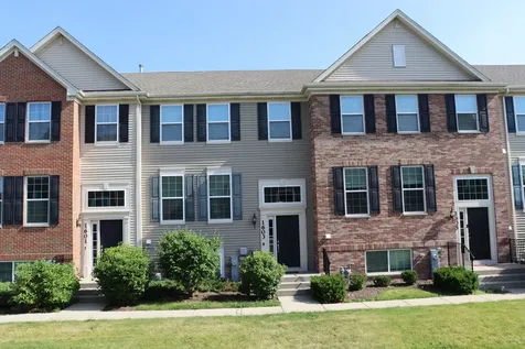 1603 Deer Pointe Drive South Elgin IL 60177