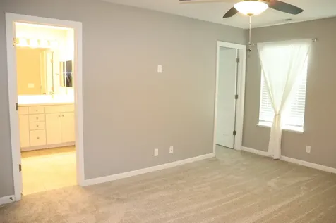1603 Deer Pointe Drive South Elgin IL 60177