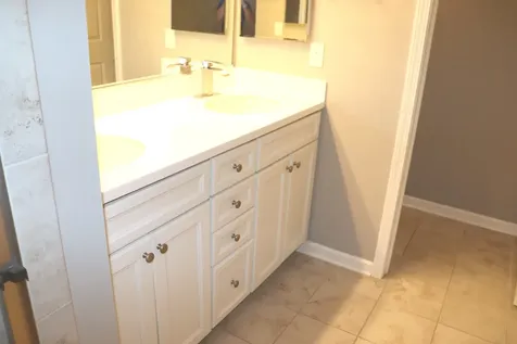 1603 Deer Pointe Drive South Elgin IL 60177