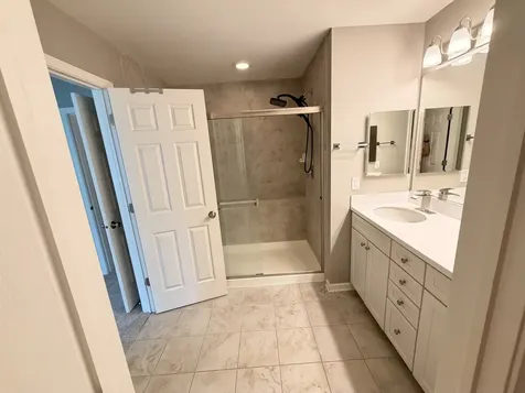 1603 Deer Pointe Drive South Elgin IL 60177