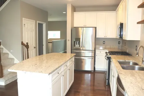 1603 Deer Pointe Drive South Elgin IL 60177