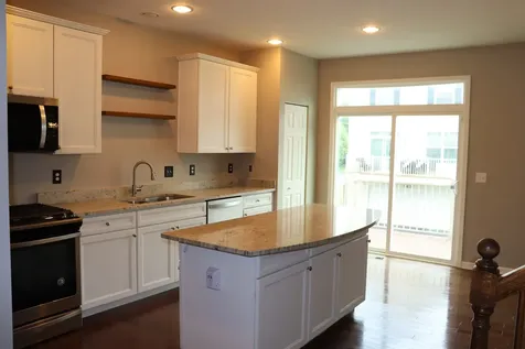 1603 Deer Pointe Drive South Elgin IL 60177