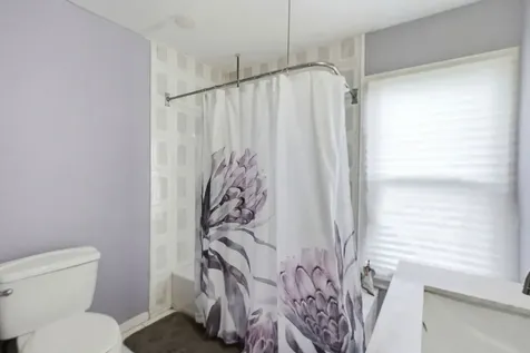 541 West Root Street Chicago IL 60609