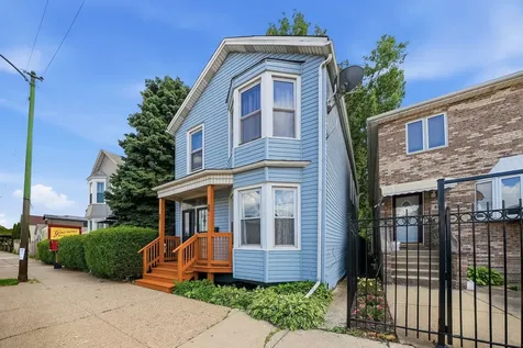 541 West Root Street Chicago IL 60609