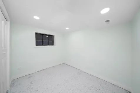 6431 South Artesian Avenue Chicago IL 60629