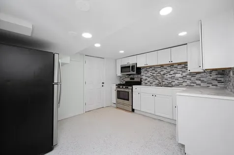 6431 South Artesian Avenue Chicago IL 60629