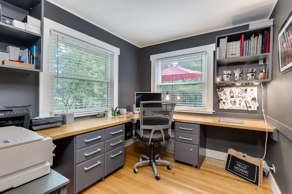 21W363 Walnut Road Glen Ellyn IL 60137