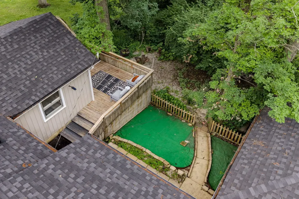 21W363 Walnut Road Glen Ellyn IL 60137
