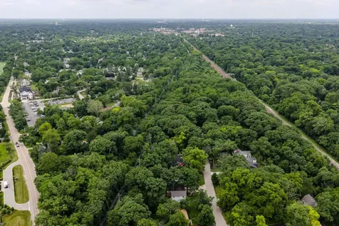 21W363 Walnut Road Glen Ellyn IL 60137
