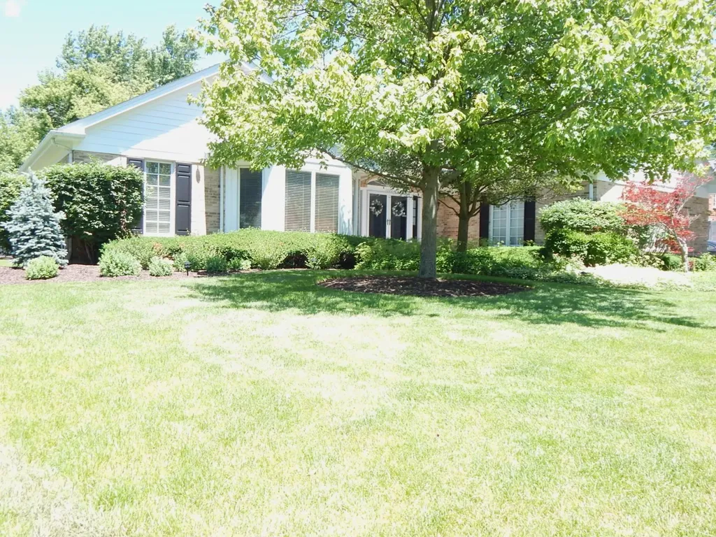 1322 West Steeplechase Lane Palatine IL 60067