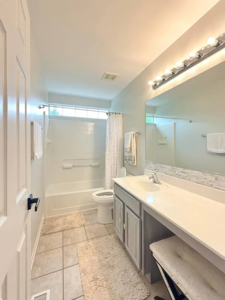 614 Sumac Drive Aurora IL 60506