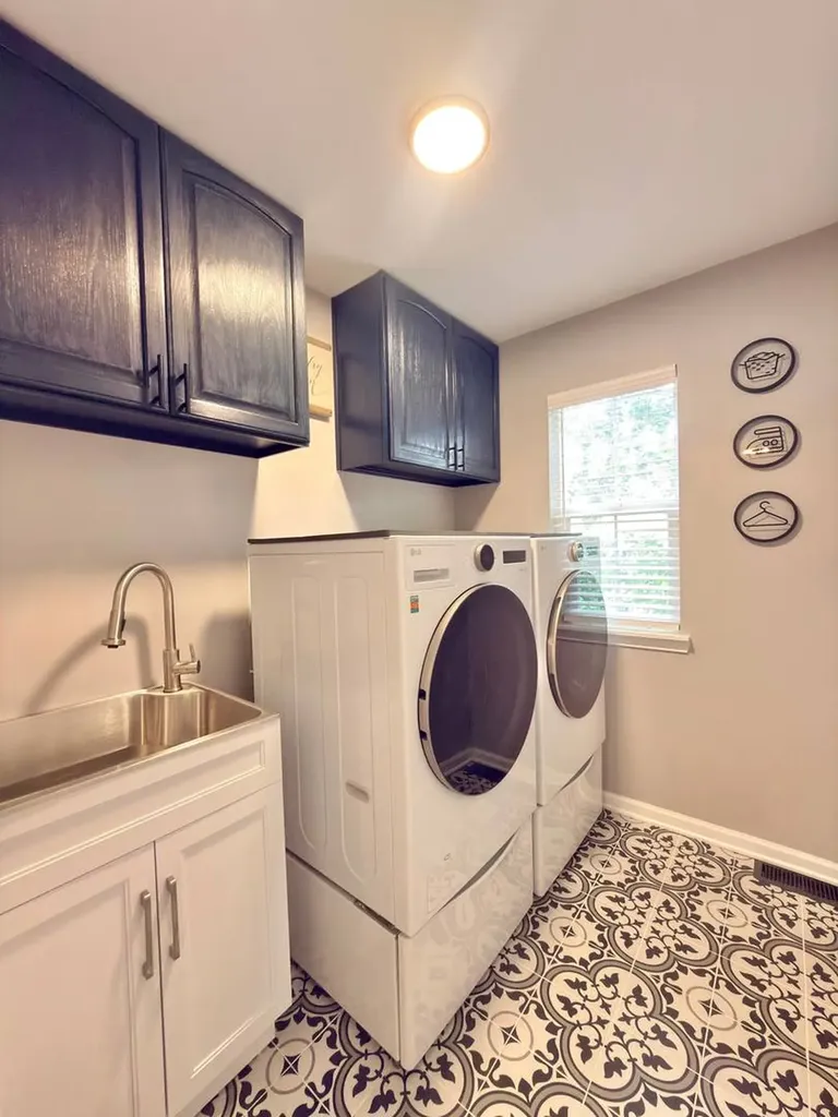 614 Sumac Drive Aurora IL 60506